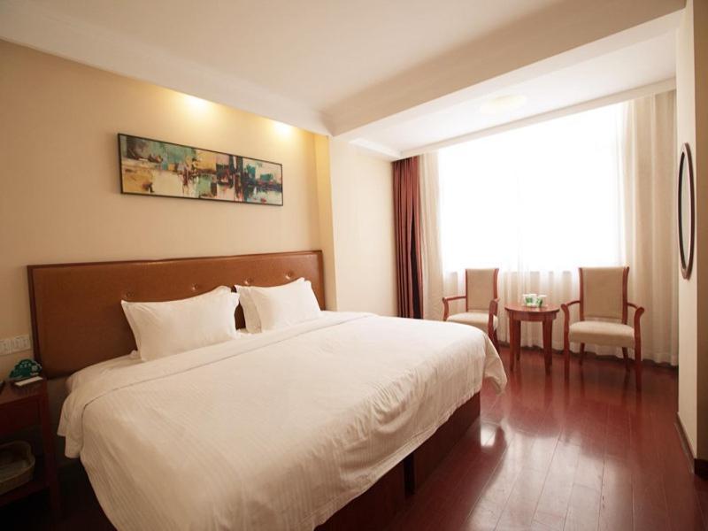 Greentree Inn Hainan Haikou East Train Station East Fengxiang Road Business Hotel Buitenkant foto