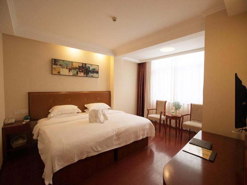 Greentree Inn Hainan Haikou East Train Station East Fengxiang Road Business Hotel Buitenkant foto