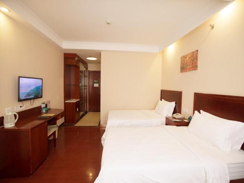 Greentree Inn Hainan Haikou East Train Station East Fengxiang Road Business Hotel Buitenkant foto
