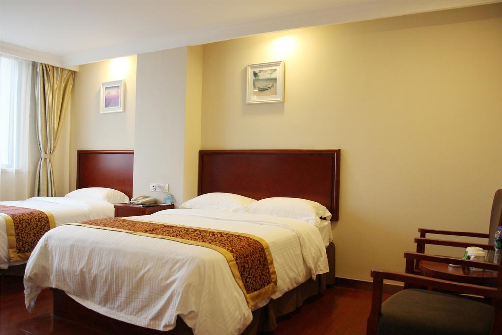 Greentree Inn Hainan Haikou East Train Station East Fengxiang Road Business Hotel Buitenkant foto