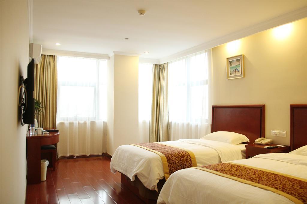 Greentree Inn Hainan Haikou East Train Station East Fengxiang Road Business Hotel Buitenkant foto